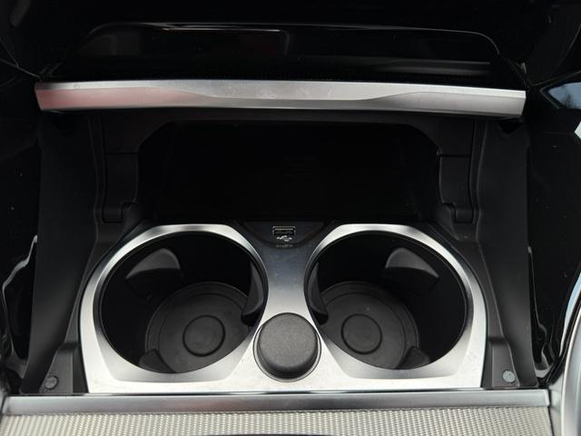 ８シリーズ ８４０ｉ　グランクーペ　Ｍスポーツ　全国２年保証付　フィオナレッドブラック　エクステンド・レザー・メリノ　２０ＡＷ　パノラマサンルーフ　Ｍテクニックスポーツパッケージｈａｒｍａｎ／ｋａｒｄｏｎ　後輪操舵　ベンチレーション　Ｍスポブレーキ（44枚目）