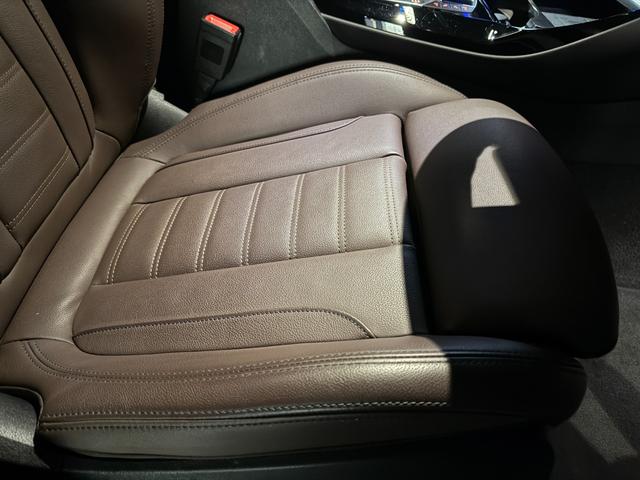 X3 xDrive 20d Mスポーツ 全国2年保証付 ヴァーネスカレザーモカ ハンドルヒータ サウンドPKG 19インチAW ハーマン音響 ACC ハンズオフアシスト HUD 全周囲カメラ 前後シートヒータ 電動トランク CarPlay(8枚目)