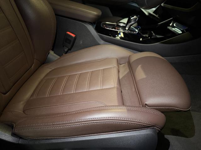 X3 xDrive 20d Mスポーツ 全国2年保証付 ヴァーネスカレザーモカ ハンドルヒータ サウンドPKG 19インチAW ハーマン音響 ACC ハンズオフアシスト HUD 全周囲カメラ 前後シートヒータ 電動トランク CarPlay(9枚目)