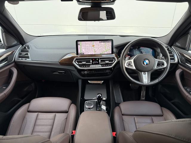 X3 xDrive 20d Mスポーツ 全国2年保証付 ヴァーネスカレザーモカ ハンドルヒータ サウンドPKG 19インチAW ハーマン音響 ACC ハンズオフアシスト HUD 全周囲カメラ 前後シートヒータ 電動トランク CarPlay(16枚目)
