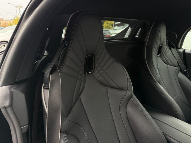 Ｚ４ ｓＤｒｉｖｅ２０ｉ　Ｍスポーツ　全国２年保証付　ヴァーネスカレザーブラックシート　セレクトＰＫＧ　地デジＴＶナビ　ハーマン音響　ステアリングヒータ　１８ＡＷ　ＡＣＣ　ヘッドアップディスプレイ　　シートヒータ　ＡｐｐｌｅＣａｒＰｌａｙ（7枚目）