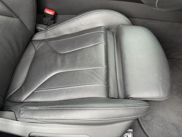 Ｚ４ ｓＤｒｉｖｅ２０ｉ　Ｍスポーツ　全国２年保証付　ヴァーネスカレザーブラックシート　セレクトＰＫＧ　地デジＴＶナビ　ハーマン音響　ステアリングヒータ　１８ＡＷ　ＡＣＣ　ヘッドアップディスプレイ　　シートヒータ　ＡｐｐｌｅＣａｒＰｌａｙ（9枚目）