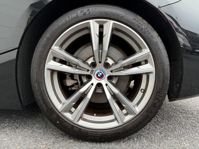 Ｚ４ ｓＤｒｉｖｅ２０ｉ　Ｍスポーツ　全国２年保証付　ヴァーネスカレザーブラックシート　セレクトＰＫＧ　地デジＴＶナビ　ハーマン音響　ステアリングヒータ　１８ＡＷ　ＡＣＣ　ヘッドアップディスプレイ　　シートヒータ　ＡｐｐｌｅＣａｒＰｌａｙ（42枚目）