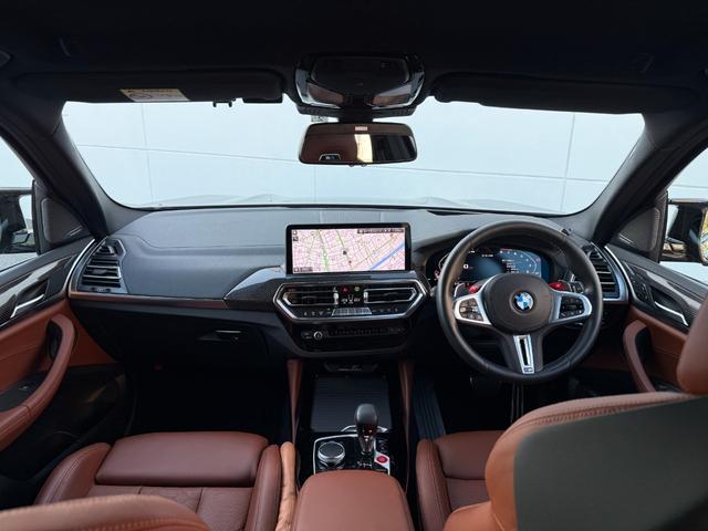 Ｘ３ Ｍ コンペティション　全国２年保証付　タルトゥーフォレザー　２１ＡＷ　可変サス　可変バルブ　Ｍｓｐブレーキ　ＡＣＣ　ハンズオフアシスト　ＨＵＤ　全周囲カメラ　ハーマン音響　シートエアコン　地デジＴＶナビ　ＣａｒＰｌａｙ（16枚目）