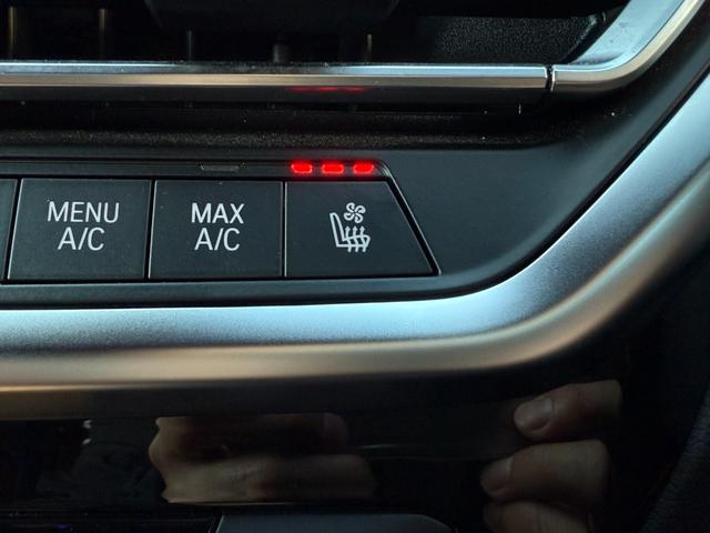 Ｘ３ Ｍ コンペティション　全国２年保証付　タルトゥーフォレザー　２１ＡＷ　可変サス　可変バルブ　Ｍｓｐブレーキ　ＡＣＣ　ハンズオフアシスト　ＨＵＤ　全周囲カメラ　ハーマン音響　シートエアコン　地デジＴＶナビ　ＣａｒＰｌａｙ（36枚目）