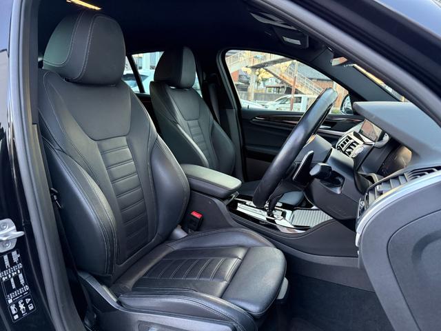 Ｘ４ ｘＤｒｉｖｅ　２０ｄ　Ｍスポーツ　全国２年保証付　ヴァーネスカレザーシートブラック１９ＡＷ　ｈａｒｍａｎ／ｋａｒｄｏｎ　ＡｐｐｌｅＣａｒＰｌａｙ　ヘッドアップディスプレイ　アンビエントライト　シートヒーター　３６０カメラ　電動トランク（6枚目）