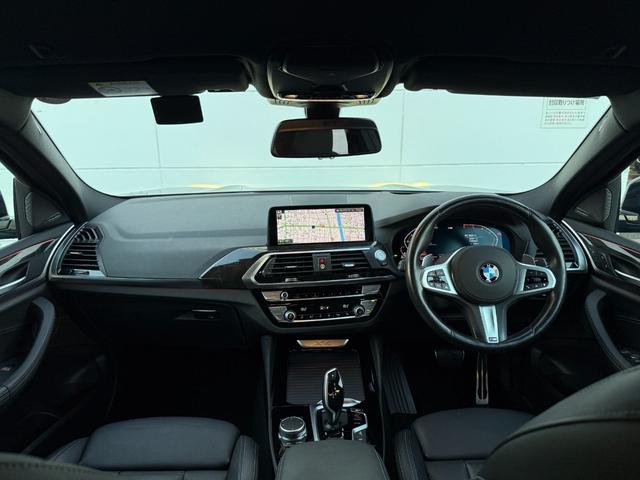Ｘ４ ｘＤｒｉｖｅ　２０ｄ　Ｍスポーツ　全国２年保証付　ヴァーネスカレザーシートブラック１９ＡＷ　ｈａｒｍａｎ／ｋａｒｄｏｎ　ＡｐｐｌｅＣａｒＰｌａｙ　ヘッドアップディスプレイ　アンビエントライト　シートヒーター　３６０カメラ　電動トランク（16枚目）
