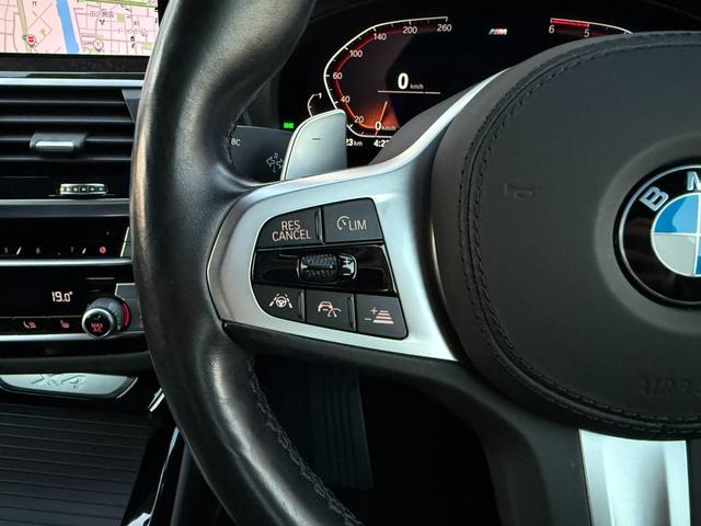 Ｘ４ ｘＤｒｉｖｅ　２０ｄ　Ｍスポーツ　全国２年保証付　ヴァーネスカレザーシートブラック１９ＡＷ　ｈａｒｍａｎ／ｋａｒｄｏｎ　ＡｐｐｌｅＣａｒＰｌａｙ　ヘッドアップディスプレイ　アンビエントライト　シートヒーター　３６０カメラ　電動トランク（18枚目）