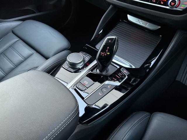 Ｘ４ ｘＤｒｉｖｅ　２０ｄ　Ｍスポーツ　全国２年保証付　ヴァーネスカレザーシートブラック１９ＡＷ　ｈａｒｍａｎ／ｋａｒｄｏｎ　ＡｐｐｌｅＣａｒＰｌａｙ　ヘッドアップディスプレイ　アンビエントライト　シートヒーター　３６０カメラ　電動トランク（36枚目）
