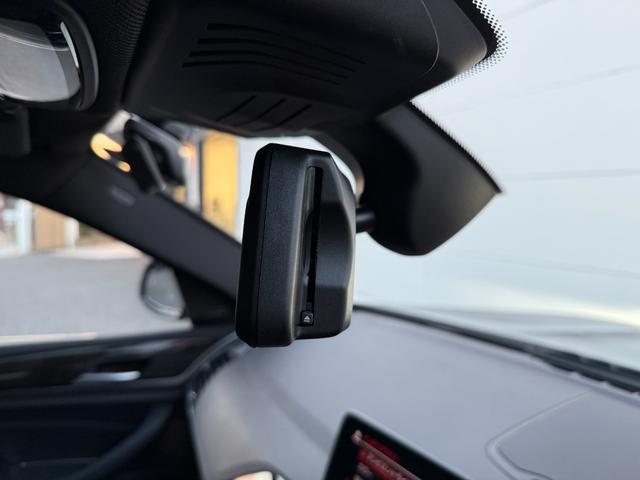 Ｘ４ ｘＤｒｉｖｅ　２０ｄ　Ｍスポーツ　全国２年保証付　ヴァーネスカレザーシートブラック１９ＡＷ　ｈａｒｍａｎ／ｋａｒｄｏｎ　ＡｐｐｌｅＣａｒＰｌａｙ　ヘッドアップディスプレイ　アンビエントライト　シートヒーター　３６０カメラ　電動トランク（42枚目）