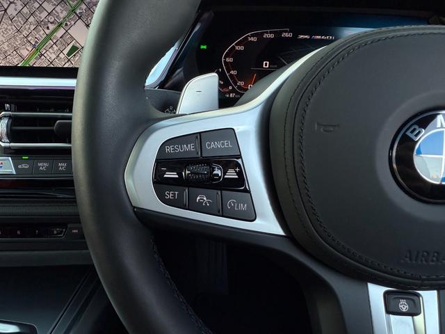 Ｚ４ Ｍ４０ｉ　令和１０年７月保証付　ヴァーネスカレザー　マグマレッド　オプション１９ＡＷ　セレクトパッケージ　オプションシルバーソフトトップ　ｈａｒｍａｎ／ｋａｒｄｏｎ　フルセグ　ステアリングヒーター　可変バルブ（12枚目）