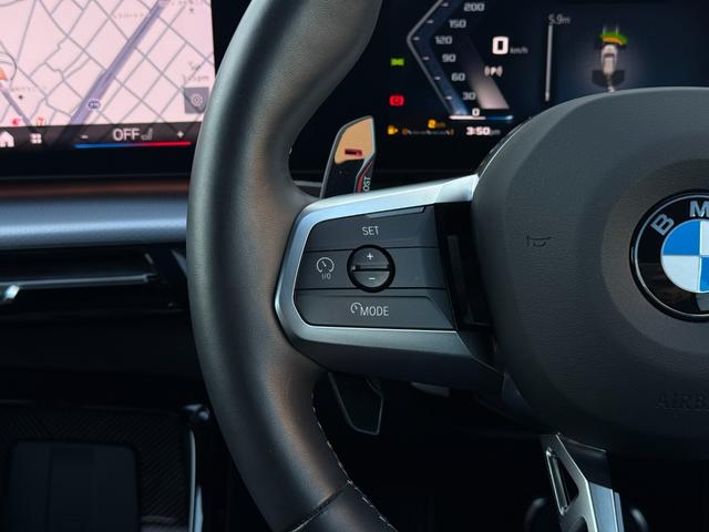 X1 M35i xDrive 全国2年保証付 Mアルカンタラ/ヴェガンザ・コンビネーション ブラック Mスポーツシート 20インチホイール Mスポーツブレーキ(レッド)アダプティブMサス harman/kardon 全周囲カメラ(17枚目)