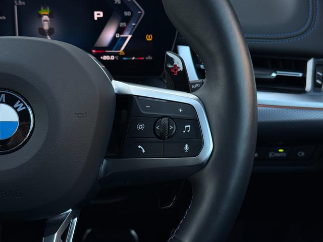 X1 M35i xDrive 全国2年保証付 Mアルカンタラ/ヴェガンザ・コンビネーション ブラック Mスポーツシート 20インチホイール Mスポーツブレーキ(レッド)アダプティブMサス harman/kardon 全周囲カメラ(18枚目)