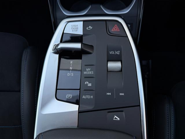 X1 M35i xDrive 全国2年保証付 Mアルカンタラ/ヴェガンザ・コンビネーション ブラック Mスポーツシート 20インチホイール Mスポーツブレーキ(レッド)アダプティブMサス harman/kardon 全周囲カメラ(39枚目)