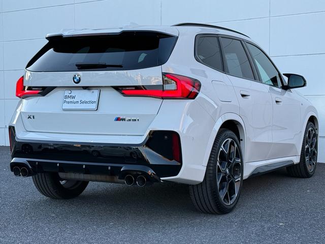 X1 M35i xDrive 全国2年保証付 Mアルカンタラ/ヴェガンザ・コンビネーション ブラック Mスポーツシート 20インチホイール Mスポーツブレーキ(レッド)アダプティブMサス harman/kardon 全周囲カメラ(54枚目)