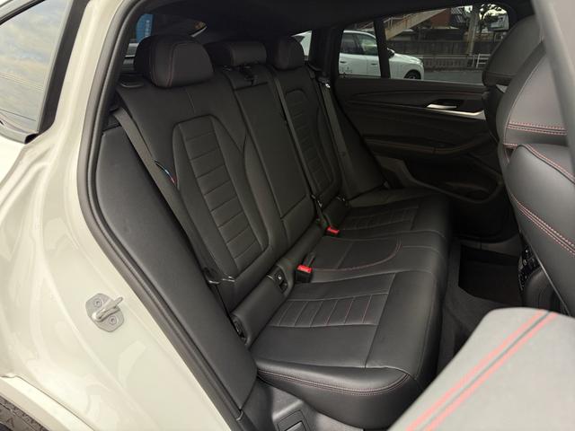 Ｘ４ ｘＤｒｉｖｅ　２０ｄ　Ｍスポーツ　全国２年保証付　サンルーフ　ヴァーネスカレザーブラック　１９ＡＷ　ＡＣＣ　ハンズオフアシスト　ヘッドアップディスプレイ　電動トランク　地上デジタルＴＶナビ　アンビエントライト　ＡｐｐｌｅＣａｒＰｌａｙ（13枚目）