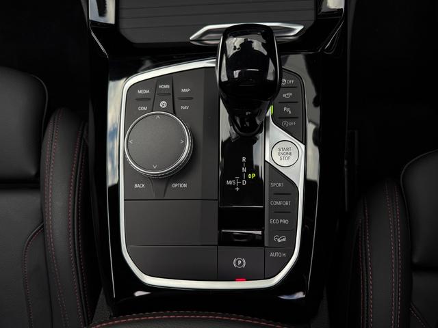 Ｘ４ ｘＤｒｉｖｅ　２０ｄ　Ｍスポーツ　全国２年保証付　サンルーフ　ヴァーネスカレザーブラック　１９ＡＷ　ＡＣＣ　ハンズオフアシスト　ヘッドアップディスプレイ　電動トランク　地上デジタルＴＶナビ　アンビエントライト　ＡｐｐｌｅＣａｒＰｌａｙ（39枚目）