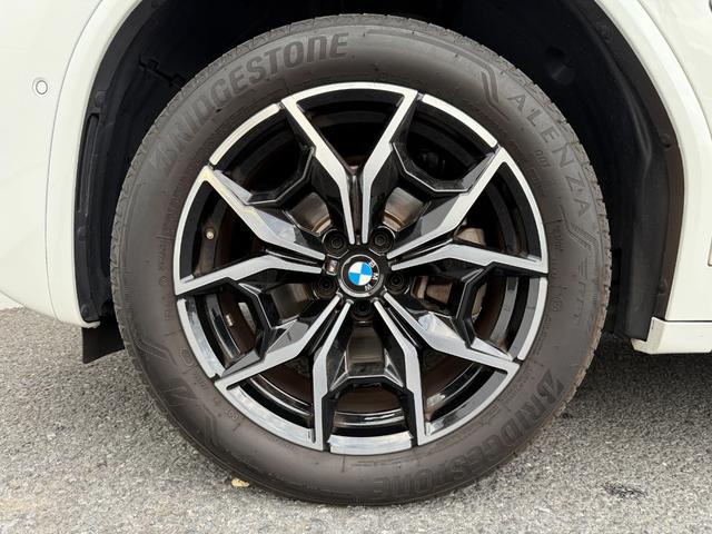 Ｘ４ ｘＤｒｉｖｅ　２０ｄ　Ｍスポーツ　全国２年保証付　サンルーフ　ヴァーネスカレザーブラック　１９ＡＷ　ＡＣＣ　ハンズオフアシスト　ヘッドアップディスプレイ　電動トランク　地上デジタルＴＶナビ　アンビエントライト　ＡｐｐｌｅＣａｒＰｌａｙ（49枚目）