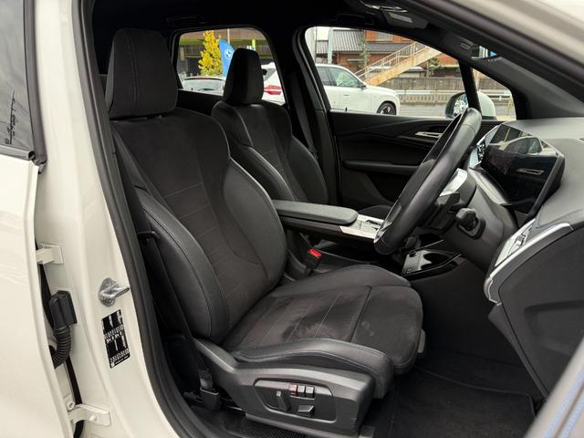 ２シリーズ ２１８ｄアクティブツアラー　Ｍスポーツ　全国２年保証付　アルカンタラ／センサテックシート　１７ＡＷ　ＡＣＣ　ヘッドアップディスプレイ　全周囲カメラ　シートヒータ　電動トランク　ＨＤＤナビ　アンビエントライト　ＬＥＤライト　ＣａｒＰｌａｙ（6枚目）