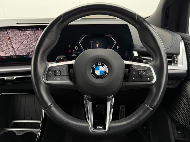 ２シリーズ ２１８ｄアクティブツアラー　Ｍスポーツ　全国２年保証付　アルカンタラ／センサテックシート　１７ＡＷ　ＡＣＣ　ヘッドアップディスプレイ　全周囲カメラ　シートヒータ　電動トランク　ＨＤＤナビ　アンビエントライト　ＬＥＤライト　ＣａｒＰｌａｙ（16枚目）