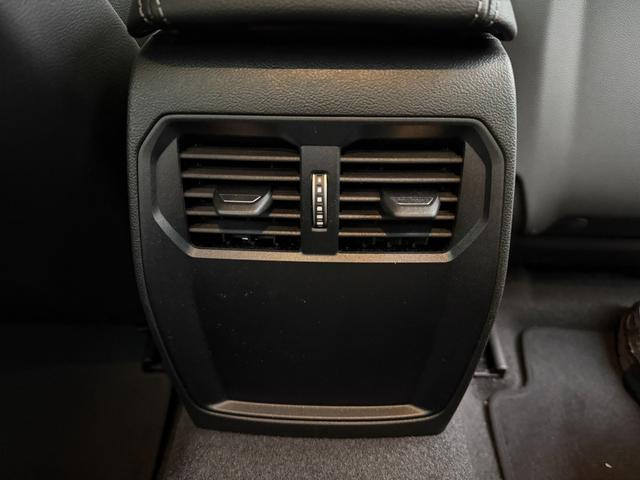 Ｍ２ ベースグレード　２０２８年２月まで保証付　ＭコンフォートＰ　ヴァーネスカレザーブラック　１９／２０ＡＷ　ｈａｒｍａｎ／ｋａｒｄｏｎ　ハンドルヒータ　ＡＣＣ　可変サス　Ｍｓｐブレーキ　ＨＵＤ　ＨＤＤナビ　ＣａｒＰｌａｙ（13枚目）