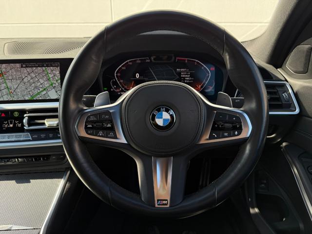 ３シリーズ ３２０ｉ　Ｍスポーツ　全国２年保証付　アルカンタラ／センサテックシート　コンフォートＰＫＧ　全周囲カメラ　１８ＡＷ　ＡＣＣ　ハンズオフアシスト　電動トランク　ＬＥＤヘッドライト　アンビエントライト　ＡｐｐｌｅＣａｒＰｌａｙ（16枚目）