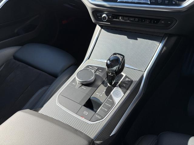 ３シリーズ ３２０ｉ　Ｍスポーツ　全国２年保証付　アルカンタラ／センサテックシート　コンフォートＰＫＧ　全周囲カメラ　１８ＡＷ　ＡＣＣ　ハンズオフアシスト　電動トランク　ＬＥＤヘッドライト　アンビエントライト　ＡｐｐｌｅＣａｒＰｌａｙ（34枚目）