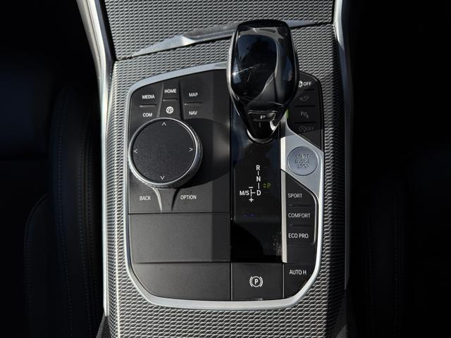 ３シリーズ ３２０ｉ　Ｍスポーツ　全国２年保証付　アルカンタラ／センサテックシート　コンフォートＰＫＧ　全周囲カメラ　１８ＡＷ　ＡＣＣ　ハンズオフアシスト　電動トランク　ＬＥＤヘッドライト　アンビエントライト　ＡｐｐｌｅＣａｒＰｌａｙ（35枚目）