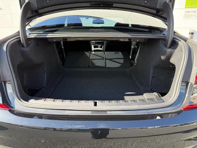 ３シリーズ ３２０ｉ　Ｍスポーツ　全国２年保証付　アルカンタラ／センサテックシート　コンフォートＰＫＧ　全周囲カメラ　１８ＡＷ　ＡＣＣ　ハンズオフアシスト　電動トランク　ＬＥＤヘッドライト　アンビエントライト　ＡｐｐｌｅＣａｒＰｌａｙ（42枚目）