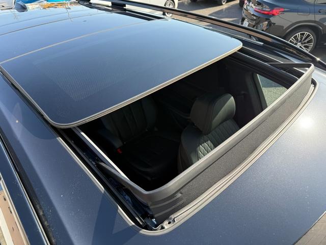 Ｘ７ ｘＤｒｉｖｅ　４０ｄ　Ｍスポーツ　全国２年保証付　スカイラウンジサンルーフ　６人乗　メリノレザーブラックシート　２２ＡＷ　エアサス　ＡＣＣ　ハンズオフアシスト　ハーマン音響　ＨＵＤ　全周囲カメラ　地デジＴＶナビ　ＣａｒＰｌａｙ（6枚目）