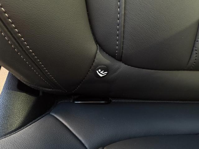 Ｘ７ ｘＤｒｉｖｅ　４０ｄ　Ｍスポーツ　全国２年保証付　スカイラウンジサンルーフ　６人乗　メリノレザーブラックシート　２２ＡＷ　エアサス　ＡＣＣ　ハンズオフアシスト　ハーマン音響　ＨＵＤ　全周囲カメラ　地デジＴＶナビ　ＣａｒＰｌａｙ（14枚目）