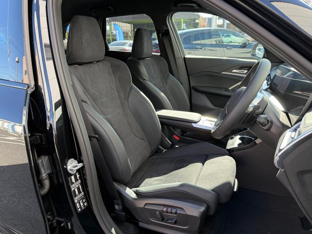 Ｘ１ ｘＤｒｉｖｅ　２０ｄ　Ｍスポーツ　２０２８年９月まで保証付　アルカンタラ／ヴェガンザブラックシート　ハンドルヒータ　１８ＡＷ　ＡＣＣ　ハンズオフアシスト　ＨＵＤ　全周囲カメラ　電動トランク　ＡｐｐｌｅＣａｒＰｌａｙ　アンビエントライト（6枚目）
