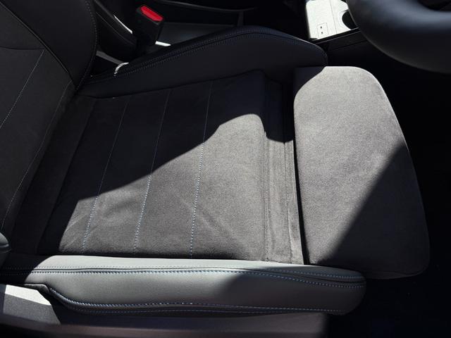 Ｘ１ ｘＤｒｉｖｅ　２０ｄ　Ｍスポーツ　２０２８年９月まで保証付　アルカンタラ／ヴェガンザブラックシート　ハンドルヒータ　１８ＡＷ　ＡＣＣ　ハンズオフアシスト　ＨＵＤ　全周囲カメラ　電動トランク　ＡｐｐｌｅＣａｒＰｌａｙ　アンビエントライト（9枚目）