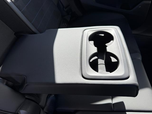 Ｘ１ ｘＤｒｉｖｅ　２０ｄ　Ｍスポーツ　２０２８年９月まで保証付　アルカンタラ／ヴェガンザブラックシート　ハンドルヒータ　１８ＡＷ　ＡＣＣ　ハンズオフアシスト　ＨＵＤ　全周囲カメラ　電動トランク　ＡｐｐｌｅＣａｒＰｌａｙ　アンビエントライト（13枚目）