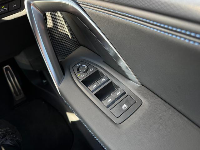 Ｘ１ ｘＤｒｉｖｅ　２０ｄ　Ｍスポーツ　２０２８年９月まで保証付　アルカンタラ／ヴェガンザブラックシート　ハンドルヒータ　１８ＡＷ　ＡＣＣ　ハンズオフアシスト　ＨＵＤ　全周囲カメラ　電動トランク　ＡｐｐｌｅＣａｒＰｌａｙ　アンビエントライト（23枚目）