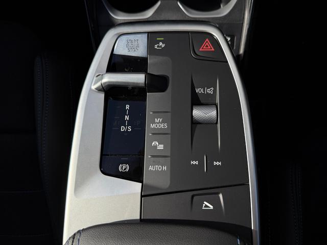 Ｘ１ ｘＤｒｉｖｅ　２０ｄ　Ｍスポーツ　２０２８年９月まで保証付　アルカンタラ／ヴェガンザブラックシート　ハンドルヒータ　１８ＡＷ　ＡＣＣ　ハンズオフアシスト　ＨＵＤ　全周囲カメラ　電動トランク　ＡｐｐｌｅＣａｒＰｌａｙ　アンビエントライト（39枚目）