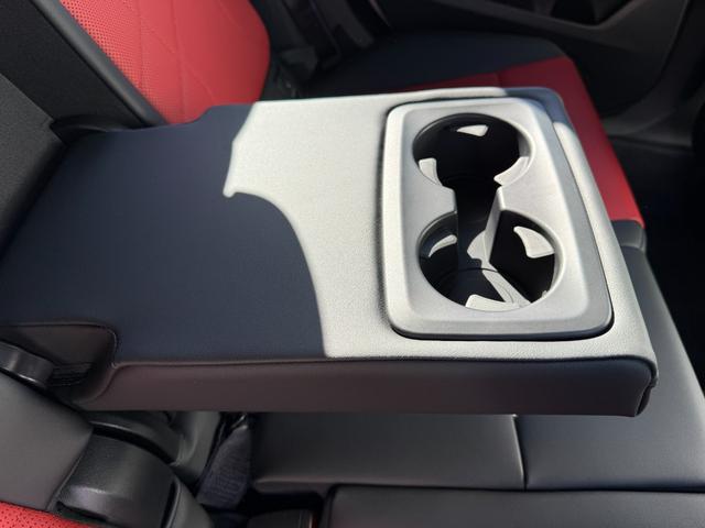 Ｘ１ Ｍ３５ｉ　ｘＤｒｉｖｅ　２０２８年７月まで保証付　サンルーフ　パーフォレーテッド・ヴェガンザレッドシート　ハンドルヒータ　ＯＰ２０ＡＷ　Ｍｓｐブレーキ　ハーマン音響　ＡＣＣ　ハンズオフアシスト　３６０カメラ　ＣａｒＰｌａｙ（15枚目）