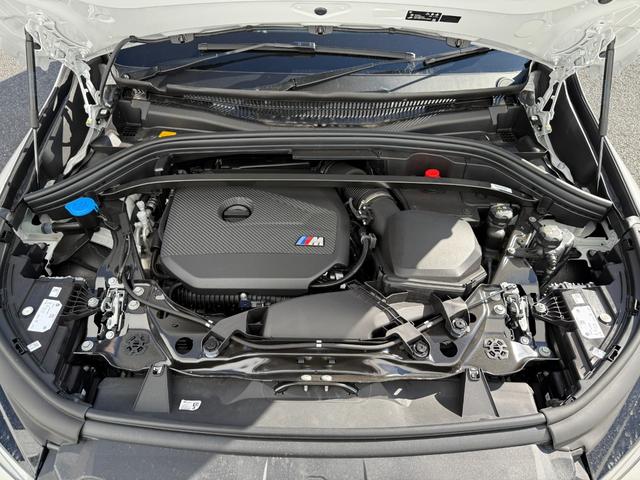 Ｘ１ Ｍ３５ｉ　ｘＤｒｉｖｅ　２０２８年７月まで保証付　サンルーフ　パーフォレーテッド・ヴェガンザレッドシート　ハンドルヒータ　ＯＰ２０ＡＷ　Ｍｓｐブレーキ　ハーマン音響　ＡＣＣ　ハンズオフアシスト　３６０カメラ　ＣａｒＰｌａｙ（54枚目）