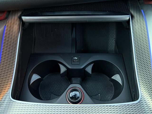 Ｘ６ ｘＤｒｉｖｅ　３５ｄ　Ｍスポーツ　全国２年保証付　ヴァーネスカレザー・タコラレッドシート　ＯＰ２１インチＡＷ　Ｍスポーツブレーキ　ＡＣＣ　ハンズオフアシスト　全周囲カメラ　ＨＵＤ　地上デジタルＴＶナビ　ＡｐｐｌｅＣａｒＰｌａｙ（39枚目）