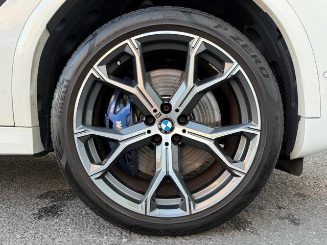 Ｘ６ ｘＤｒｉｖｅ　３５ｄ　Ｍスポーツ　全国２年保証付　ヴァーネスカレザー・タコラレッドシート　ＯＰ２１インチＡＷ　Ｍスポーツブレーキ　ＡＣＣ　ハンズオフアシスト　全周囲カメラ　ＨＵＤ　地上デジタルＴＶナビ　ＡｐｐｌｅＣａｒＰｌａｙ（46枚目）