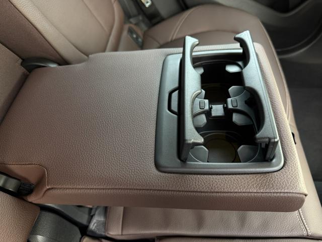 Ｘ１ ｘＤｒｉｖｅ　２０ｉ　ｘライン　全国１年保証／車検２年　ダコタレザーモカシート　ハイラインＰＫＧ　コンフォートＰＫＧ　ドライビングアシストプラス　１８ＡＷ　アクティブクルーズコントロール　ＨＵＤ　シートヒータ　電動トランク（12枚目）