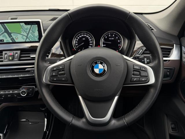 Ｘ１ ｘＤｒｉｖｅ　２０ｉ　ｘライン　全国１年保証／車検２年　ダコタレザーモカシート　ハイラインＰＫＧ　コンフォートＰＫＧ　ドライビングアシストプラス　１８ＡＷ　アクティブクルーズコントロール　ＨＵＤ　シートヒータ　電動トランク（15枚目）