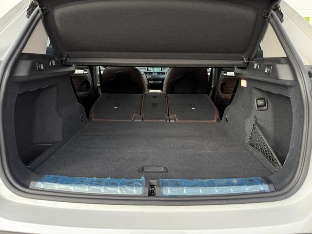 Ｘ１ ｘＤｒｉｖｅ　２０ｉ　ｘライン　全国１年保証／車検２年　ダコタレザーモカシート　ハイラインＰＫＧ　コンフォートＰＫＧ　ドライビングアシストプラス　１８ＡＷ　アクティブクルーズコントロール　ＨＵＤ　シートヒータ　電動トランク（41枚目）