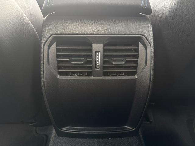 M2 ベースグレード 全国2年保証付 ヴァーネスカレザーブラックシート ハイラインPKG 19/20インチAW ハーマン音響 可変サス 可変バルブ Mspブレーキ ACC HUD HDDナビ AppleCarPlay(14枚目)