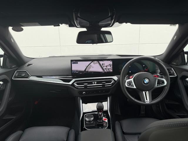 M2 ベースグレード 全国2年保証付 ヴァーネスカレザーブラックシート ハイラインPKG 19/20インチAW ハーマン音響 可変サス 可変バルブ Mspブレーキ ACC HUD HDDナビ AppleCarPlay(15枚目)