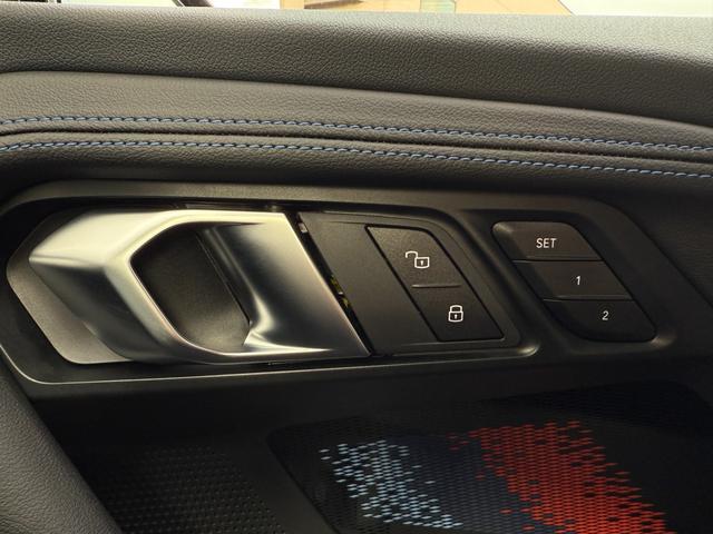 M2 ベースグレード 全国2年保証付 ヴァーネスカレザーブラックシート ハイラインPKG 19/20インチAW ハーマン音響 可変サス 可変バルブ Mspブレーキ ACC HUD HDDナビ AppleCarPlay(22枚目)