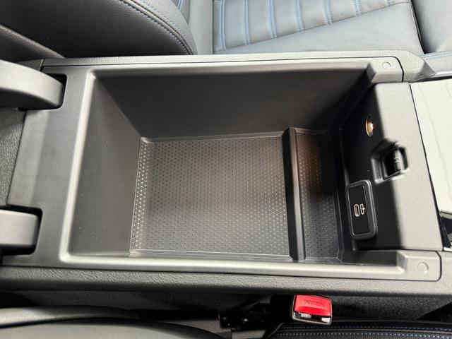 M2 ベースグレード 全国2年保証付 ヴァーネスカレザーブラックシート ハイラインPKG 19/20インチAW ハーマン音響 可変サス 可変バルブ Mspブレーキ ACC HUD HDDナビ AppleCarPlay(43枚目)