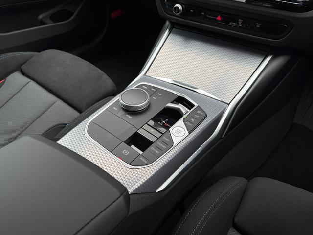 3シリーズ 318i Mスポーツ 2028年7月まで保証 弊社元デモカー 18AW 2ndLCIモデル ACC ハンズオフアシスト ヘッドアップディスプレイ 電動トランク 全周囲カメラ ApplrCarPlay(32枚目)