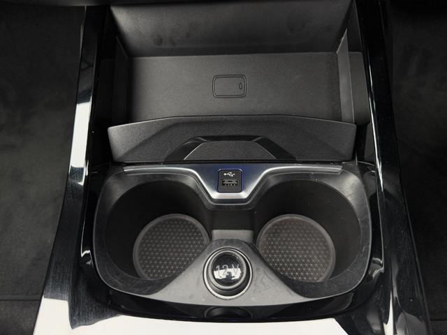 １シリーズ １１８ｉ　Ｍスポーツ　全国２年保証付　コンフォートＰＫＧ　ハイラインＰＫＧ　ダコタレザーブラックシート　１８ＡＷ　アクティブクルーズコントロール　電動トランク　ＣａｒＰｌａｙ　ＬＥＤライト　アンビエントライト　シートヒータ（37枚目）