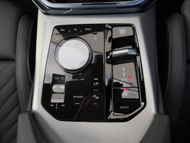 Ｘ３ ２０ｄ　ｘＤｒｉｖｅ　Ｍスポーツ　パノラマガラスサンルーフ　２０２８年６月まで保証付　アルカンタラ／ヴェガンザシート　１９インチＡＷ　シートヒーター／ベンチレーション　Ｈａｒｍａｎ／ｋａｒｄｏｎ　ハンズオフアシスト　ＡＣＣ　ＨＵＤ（42枚目）